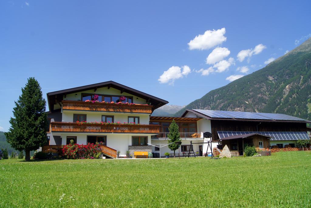 Apartments Bauernhof Dismasn Hof Längenfeld Екстериор снимка