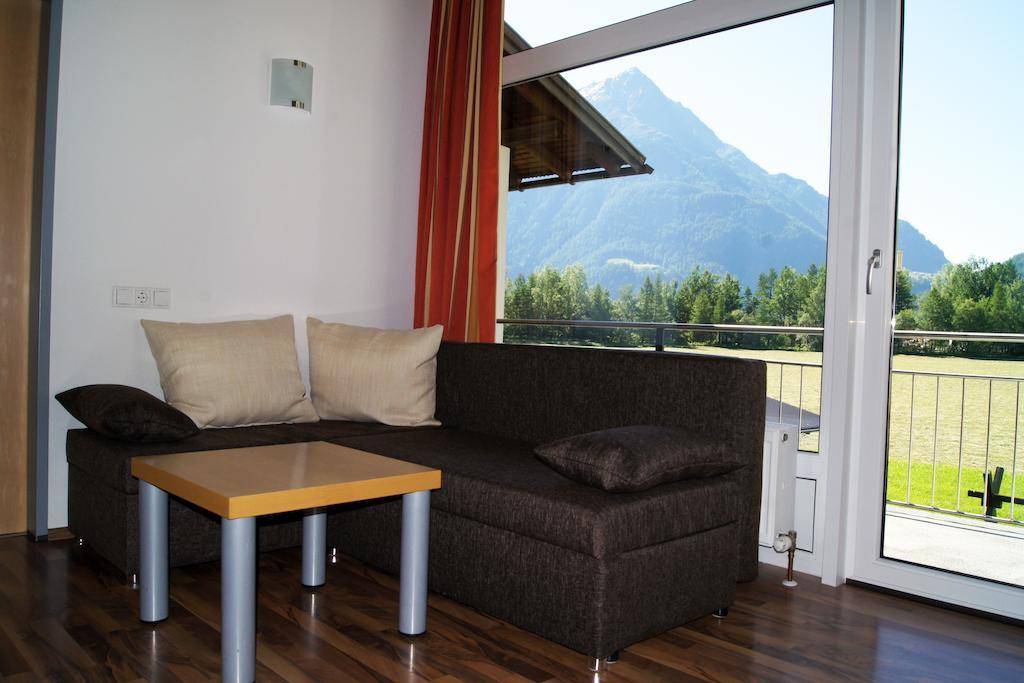Apartments Bauernhof Dismasn Hof Längenfeld Стая снимка